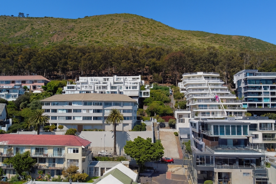 1 Bedroom Property for Sale in Sea Point Western Cape